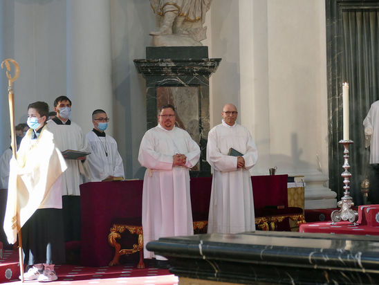 Diakonenweihe im Fuldaer Dom (Foto: Karl-Franz Thiede)